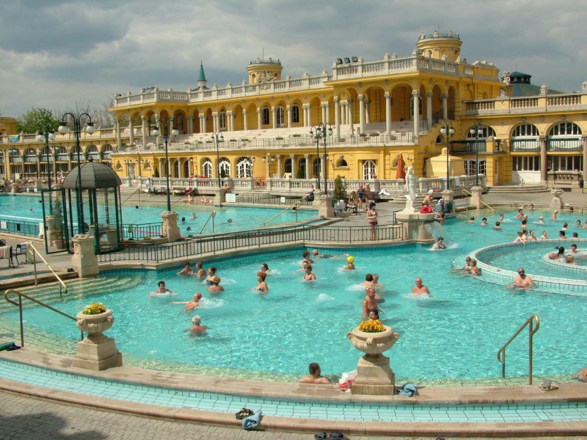 Little Americas Museum Apartments Budapest Exterior foto